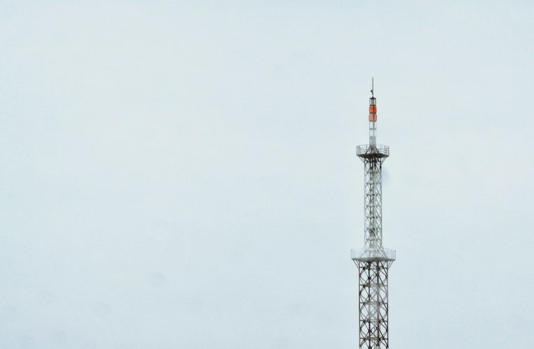 El negocio detrás de nuestros celulares: El ascenso en bolsa de Cellnex Telecom